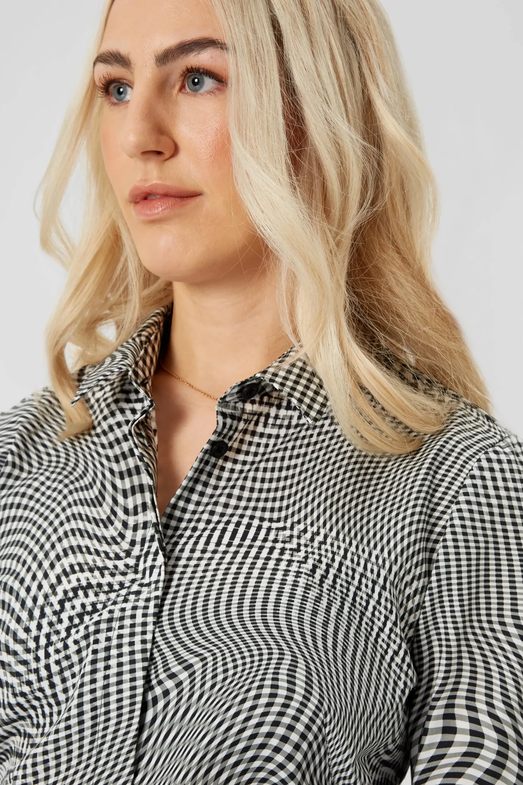 Twisted Tailor Amoros Skinny Fit Black Patterned Cotton Shirt | Woman