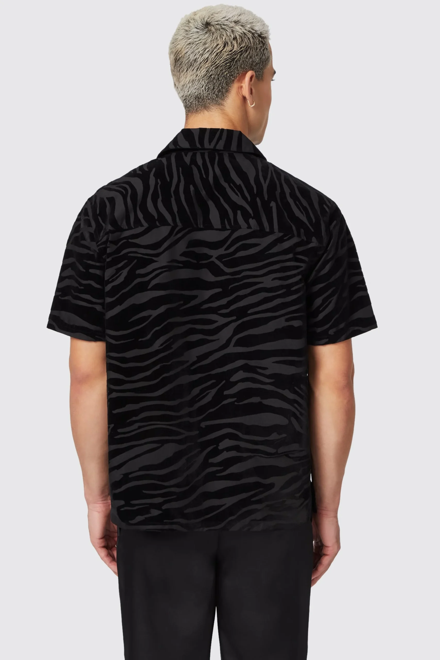 Twisted Tailor Magnussen Slim Fit Zebra Flocked Black Shirt | Style·Patterned Shirts | Occasion·Casual Shirts