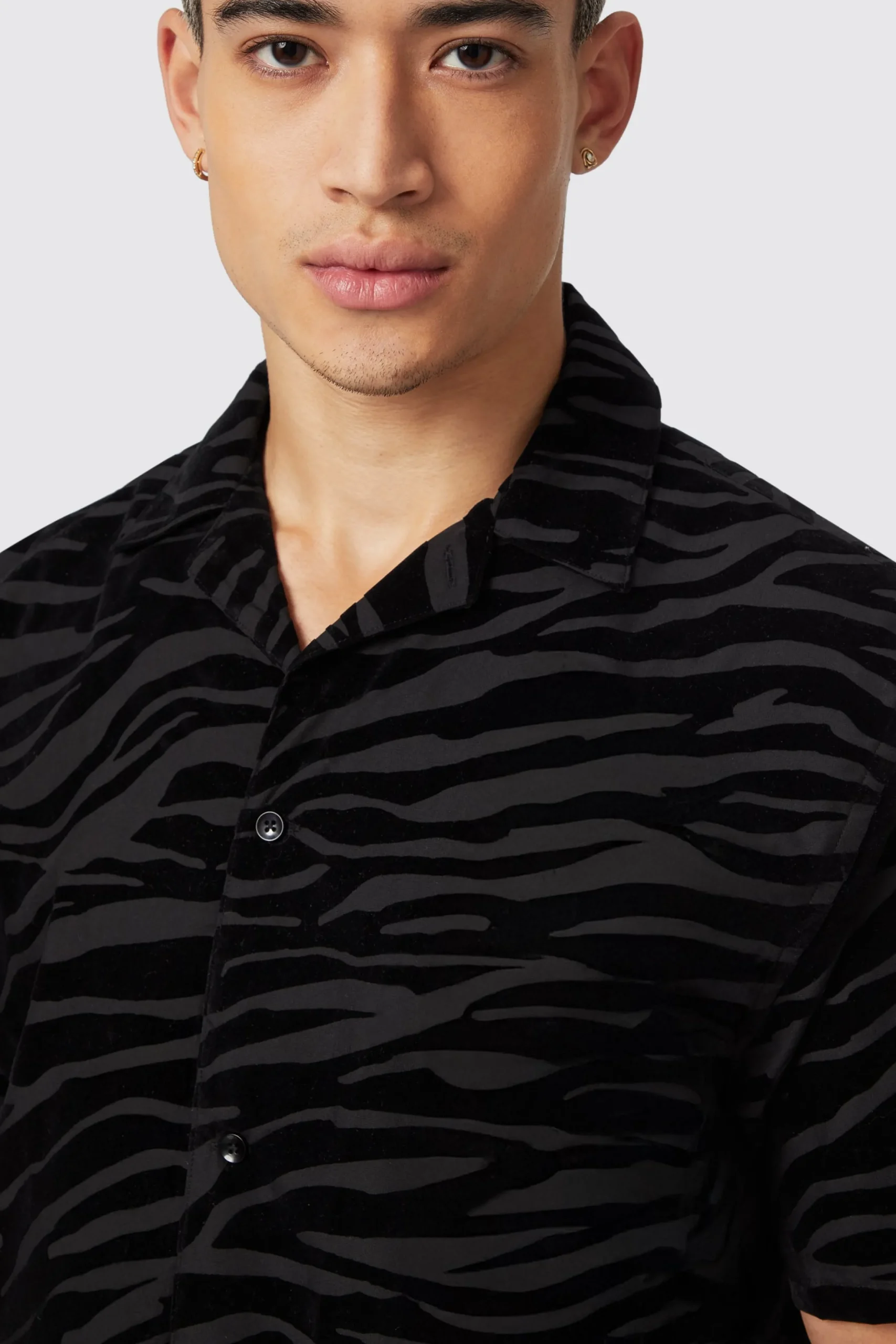 Twisted Tailor Magnussen Slim Fit Zebra Flocked Black Shirt | Style·Patterned Shirts | Occasion·Casual Shirts