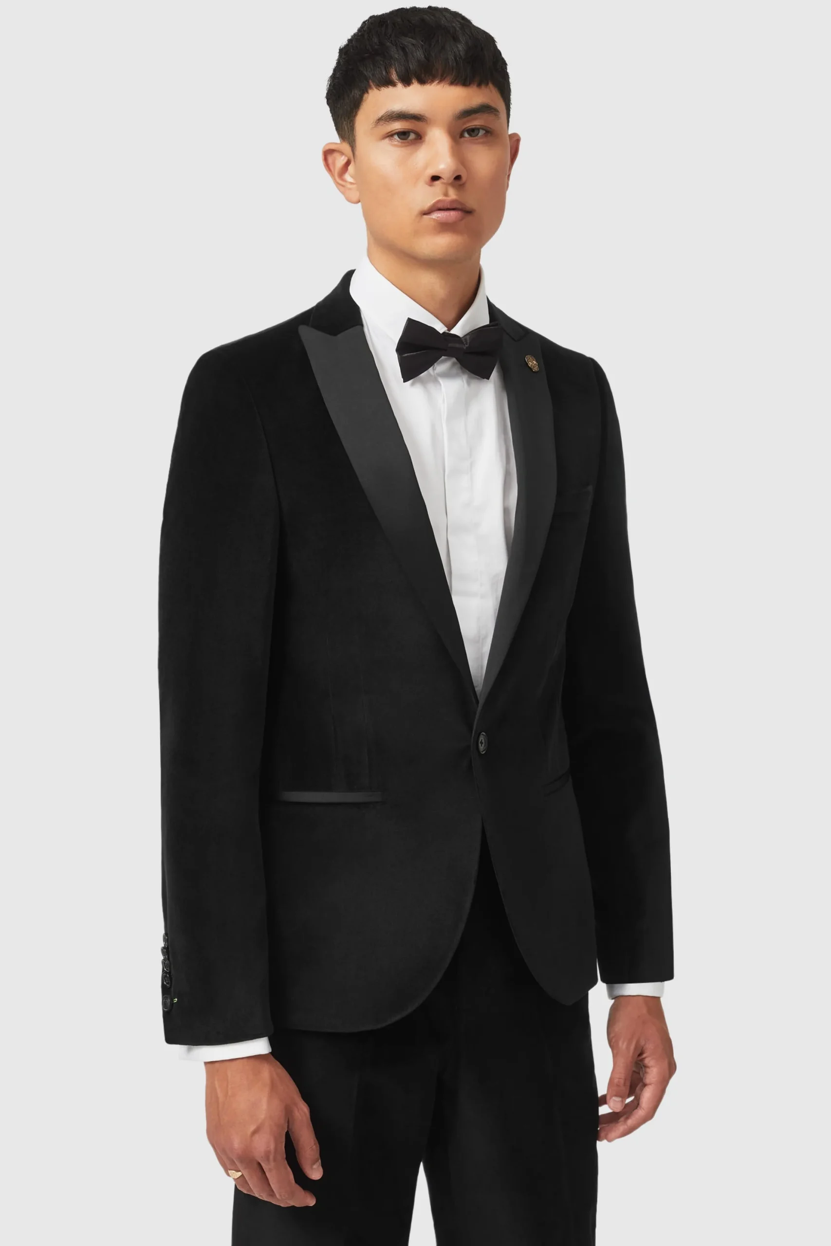 Twisted Tailor Sylvester Skinny Fit Black Velvet Tuxedo Suit | Style·3 Piece Suits | Style·Tuxedos